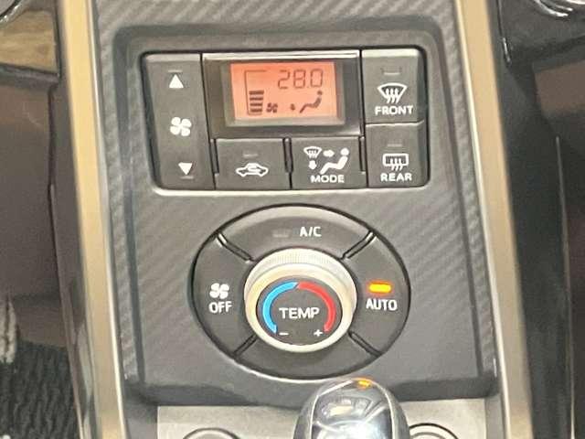 コペン ローブ　Ｓ　６６０　フルセグＳＤナビ・バックモニター・ＬＥＤヘッドランプ・フォグランプ・前席シートヒーター・ＥＴＣ（18枚目）