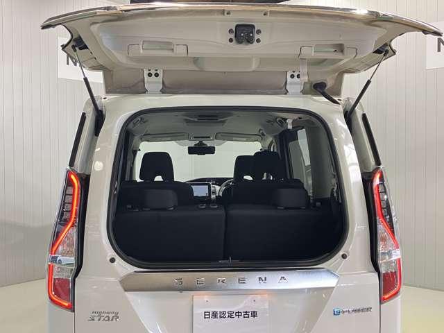 セレナ 1.2 e-POWER ハイウェイスター V ディーラーOPナビ・後席モニター・両側電動(9枚目)