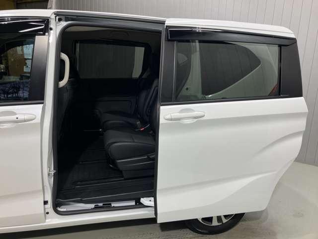 フリード 1.5 G ホンダ純正メモリーナビ・両側電動スライド(9枚目)