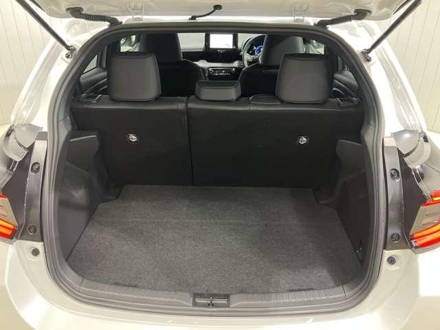 ヤリス 1.5 ハイブリッド Z ワンオーナー・メーカーナビ・パノラミック(8枚目)