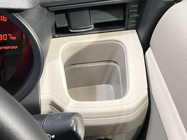 �^�]�Ȃ̃h�����N�z���_�[�ł��B��̂Ƃǂ��₷���ʒu�ɂ���̂ŕ֗��ł�