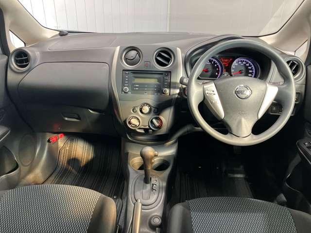 ノート Ｘ　Ｖセレクション＋セーフティ　１．２　Ｘ　Ｖセレクション　プラスセーフティ　ワンオーナー・純正オーディオ・アイドリングストップ・衝突被害軽減ブレーキ・セキュリティセーフティパック・インテリジェントキー・ステアリングスイッチ（4枚目）