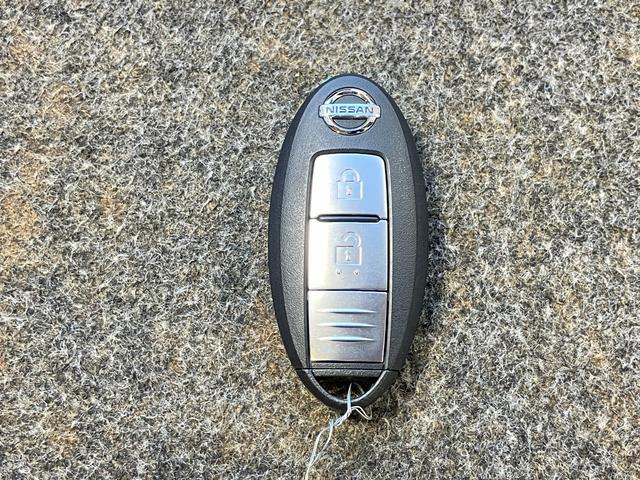 ノート Ｘ　Ｖセレクション＋セーフティ　１．２　Ｘ　Ｖセレクション　プラスセーフティ　ワンオーナー・純正オーディオ・アイドリングストップ・衝突被害軽減ブレーキ・セキュリティセーフティパック・インテリジェントキー・ステアリングスイッチ（33枚目）