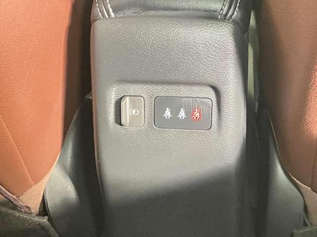 �A�[�����X�g���ɂ͂t�r�a�\�P�b�g�𑕔��I��Ȃł��g�т��[�d���邱�Ƃ��ł��܂��I