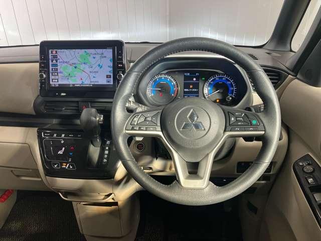 �y�n���h���X�C�b�`�z�n���h��������������ƂȂ��A�I�[�f�B�I���삪�ł���X�e�A�����O�X�C�b�`�t��