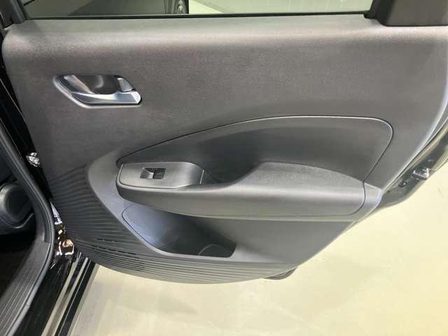 �y��ȃh�A�z�{�g���z���_�[���t���Ă���̂ŁA��Ȃł��������߂����܂���