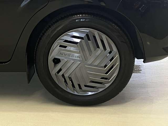 �X�^�C���b�V���ŃV���v���ȃf�U�C���̃z�C�[���L���b�v�t���ł��I