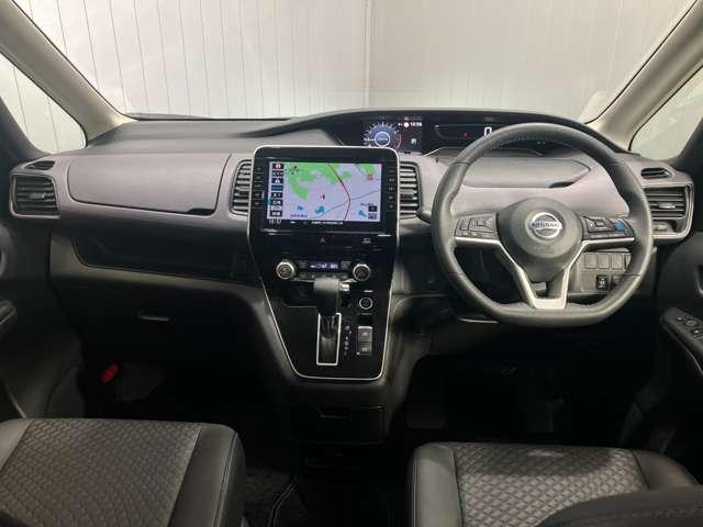 セレナ ハイウェイスターＶ　ワンオーナー・純正１０インチナビ・後席モニター・全周囲カメラ・プロパイロット・両側電動スライドドア（ハンズフリー付）・ＥＴＣ２．０・衝突被害軽減ブレーキ・踏み間違い衝突防止アシスト（4枚目）