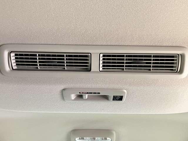 �V��̃t�@���Ō�Ȃ֑����I��C���z�����邱�ƂŌ�Ȃɍ���l�����K�ɂ��܂���