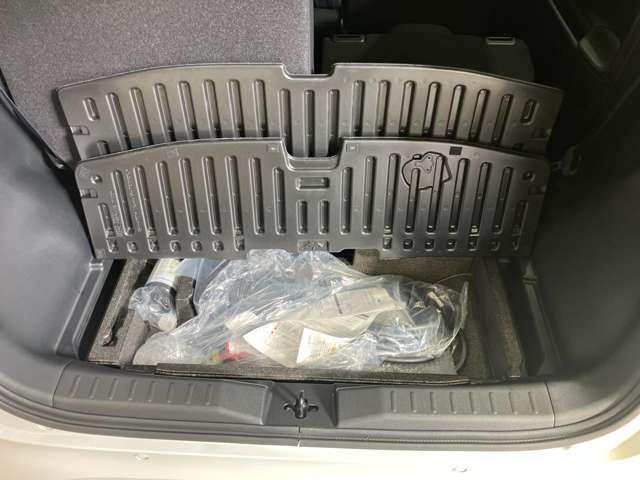 �y���Q�b�W���[���z��i���[�ɂȂ��Ă���̂ŁA�[�d�P�[�u���ȂǏ�����Ă����������̂ƕʁX�ɕۊǂł��܂��I