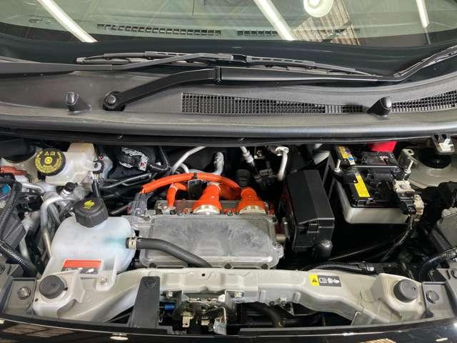 �d�C�����Ԃ̃����e�i���X�͓��Y�ɂ��C�����������B�d�C�����Ԃ�m��s�������v�����ŐV�̋@����g���Ă��Ԃ̓_���E���������{���܂��B�G���W���I�C���Ȃǂ��Ȃ��̂ŁA�����e�i���X��p�������̂����͓I�ł��B