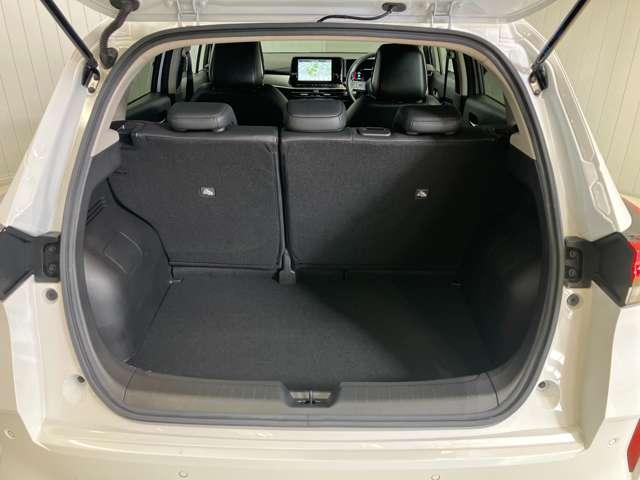 オーラ 1.2 G レザーエディション 当社社用車アップ・メーカーナビ・全周囲カ(10枚目)