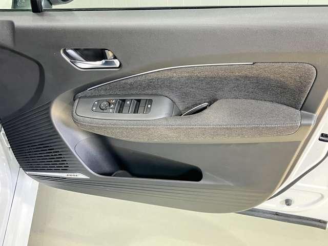 オーラ 1.2 G レザーエディション 当社社用車アップ・メーカーナビ・全周囲カ(40枚目)