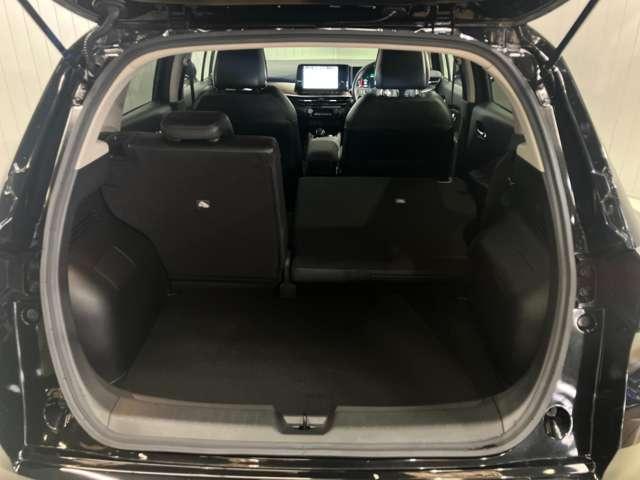 オーラ 1.2 G レザーエディション 当社社用車アップ・メーカーメモリーナビ・(11枚目)