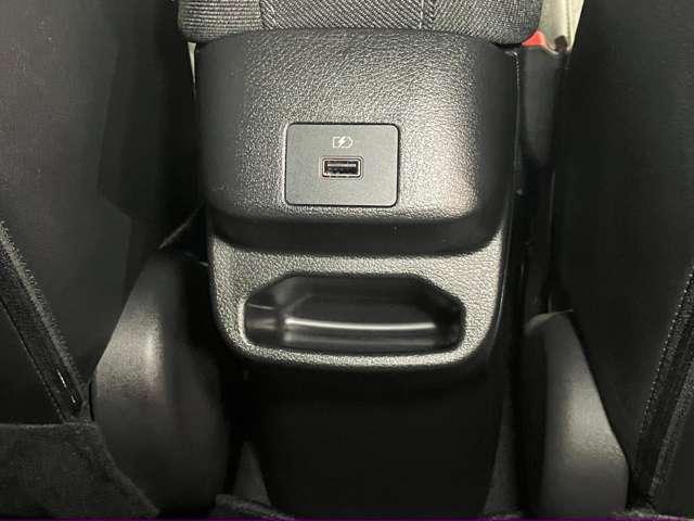 オーラ 1.2 G レザーエディション 当社社用車アップ・メーカーメモリーナビ・(36枚目)