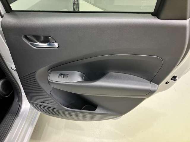 �y��ȃh�A�z�{�g���z���_�[���t���Ă���̂ŁA��Ȃł��������߂����܂���