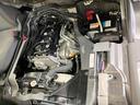エンジンルームもクリーニング済みできれいですよ。日産の整備士がしっかりと丁寧に点検していますので安心してお乗りいただけます