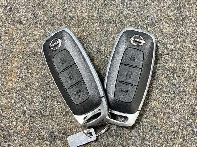 エクストレイル Ｓ　ｅ－４ＯＲＣＥ　４ＷＤ　当社試乗車アップ・メーカーＯＰナビ・全席シートヒーター・アラウンドビューモニター・ＥＴＣ２．０・プロパイロットパーキング（5枚目）