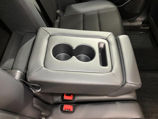 エクストレイル G e-4ORCE 1.5 G e-4ORCE 4WD 当社試乗車アップ・メーカーOPナビ・全周囲カメラ・全席シートヒーター・ワイヤレス充電器・ルーフレール・駐車支援・川西展示TEL072-793-0231(41枚目)