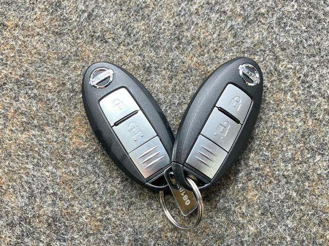 マーチ X Vセレクション 1.2 X Vセレクション SDナビ・バックモニター・オートライト・ハイビームアシスト・インテリジェントキー・衝突被害軽減ブレーキ・踏み間違い衝突防止アシスト・プライバシーガラス(29枚目)