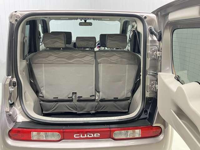 キューブ １５Ｘ　ＣＤチューナー・インテリジェントキー・フォグランプ・ＥＴＣ・マニュアルエアコン（11枚目）