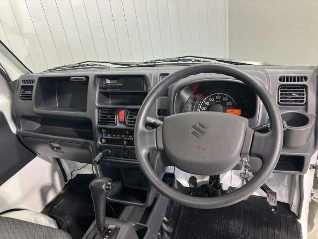 キャリイトラック ＫＣエアコン・パワステ　６６０　ＫＣエアコン・パワステ　３方開　４ＷＤ川西展示・川西市平野３丁目３－４０・ＴＥＬ０７２－７９３－０２３１（4枚目）