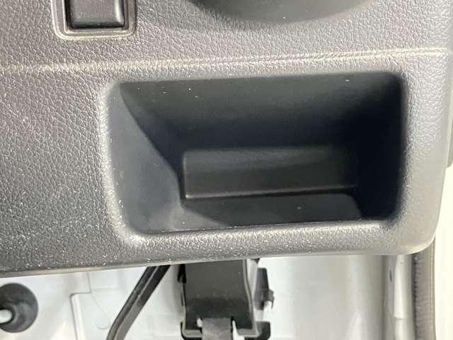 キャリイトラック ＫＣエアコン・パワステ　６６０　ＫＣエアコン・パワステ　３方開　４ＷＤ川西展示・川西市平野３丁目３－４０・ＴＥＬ０７２－７９３－０２３１（16枚目）