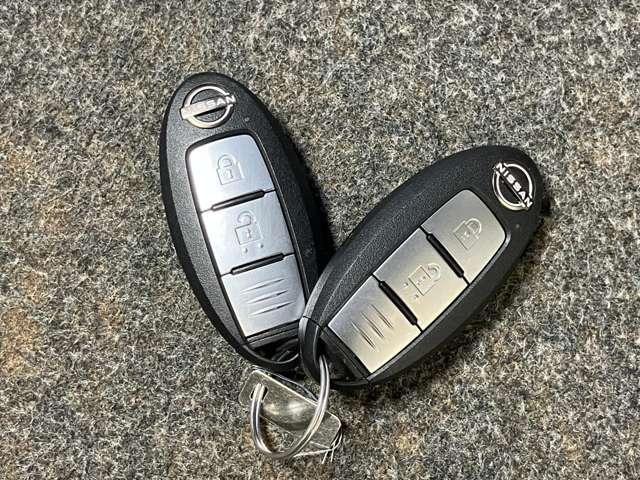 ノート Ｘ　１．２　Ｘ　メーカーＯＰナビ・全周囲カメラ・ＬＥＤヘッドランプ・ワイヤレス充電器・ＥＴＣ・ドライブレコーダー（9枚目）