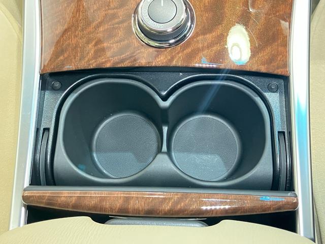 フーガ 250GT 2.5 250GT メーカーHDDナビ・アラウンドビューモニター・衝突被害軽減ブレーキ・クルーズコントロール・前席パワーシート・ETC・LEDヘッドライト(22枚目)