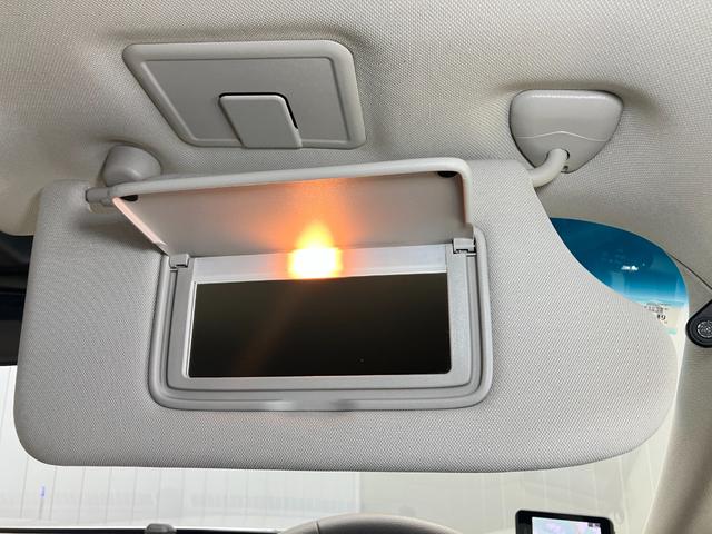 フーガ 250GT 2.5 250GT メーカーHDDナビ・アラウンドビューモニター・衝突被害軽減ブレーキ・クルーズコントロール・前席パワーシート・ETC・LEDヘッドライト(28枚目)