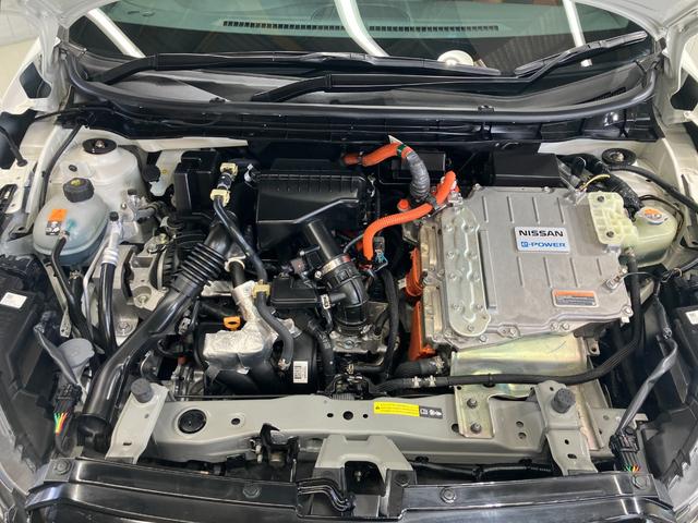 キックス X ツートーンインテリアエディション 1.2 X ツートーン インテリアエディション (e-POWER) ディーラーOPナビ・全周囲カメラ・前席シートヒーター・ステアリングヒーター・LEDヘッドランプ・ハイビームアシスト・ETC2.0(43枚目)