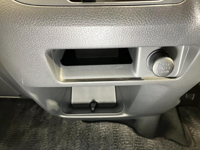 キャラバン 当社試乗車アップ・車いす2名仕様・ディスプレイオーディオ・全周囲カメラ・オートステップ・衝突被害軽減ブレーキ・リヤヒーター・リヤクーラー(34枚目)