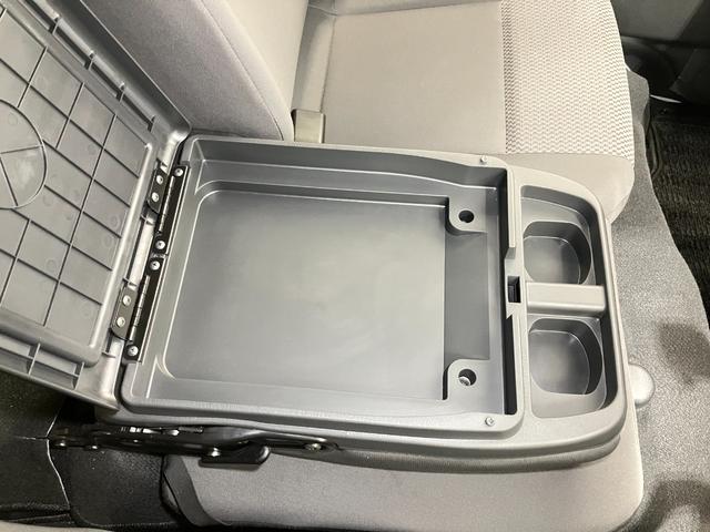 キャラバン 当社試乗車アップ・車いす2名仕様・ディスプレイオーディオ・全周囲カメラ・オートステップ・衝突被害軽減ブレーキ・リヤヒーター・リヤクーラー(35枚目)