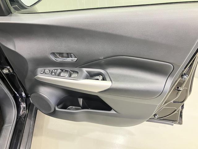 �y�^�]�ȃh�A�z�{�g���z���_�[����[�|�P�b�g���t���Ă���̂ŉ^�]�Ȏ�����X�b�L���ۂĂ܂���