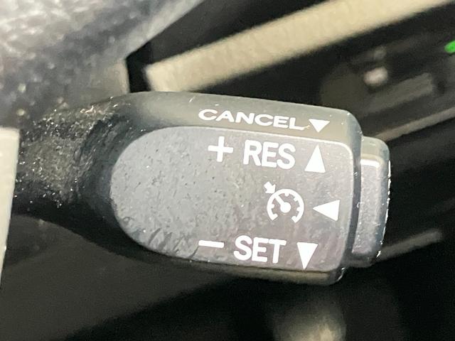 �y�N���[�Y�R���g���[���z�������H�Ȃǂň��̑��x��ۂہA�A�N�Z���Ȃ��ŃX�s�[�h���ێ��ł��邽�߂ƂĂ��֗��ł����������^�]�ŉ��K���X���[�Y�ȉ^�]���\�ł���