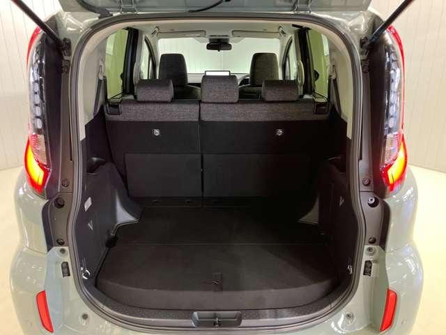 シエンタ ハイブリッドＺ　ハイブリッド　１．５　Ｚ　純正１０．５インチディスプレイメモリーナビ・全周囲カメラ・ＳＯＳコールスイッチ・クルーズコントロール・両側電動スライドドア・ＥＴＣ・ＬＥＤヘッドライト（9枚目）