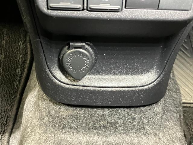 シエンタ ハイブリッドＺ　ハイブリッド　１．５　Ｚ　純正１０．５インチディスプレイメモリーナビ・全周囲カメラ・ＳＯＳコールスイッチ・クルーズコントロール・両側電動スライドドア・ＥＴＣ・ＬＥＤヘッドライト（43枚目）