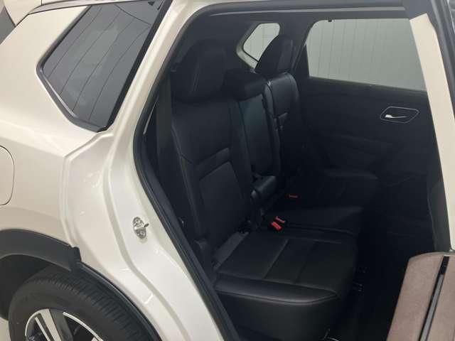 エクストレイル Ｇ　ｅ－４ＯＲＣＥ　１．５　Ｇ　ｅ－４ＯＲＣＥ　４ＷＤ　当社試乗車アップ・メーカーＯＰナビ・全席シートヒーター・ステアリングヒーター・プロパイロット・ＬＥＤヘッドランプ・ＬＥＤフォグランプ・全周囲カメラ・オートバックドア（11枚目）