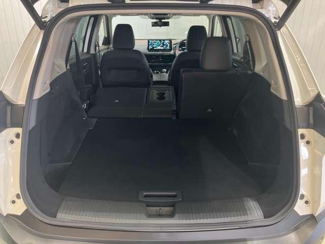 エクストレイル Ｇ　ｅ－４ＯＲＣＥ　１．５　Ｇ　ｅ－４ＯＲＣＥ　４ＷＤ　当社試乗車アップ・メーカーＯＰナビ・全席シートヒーター・ステアリングヒーター・プロパイロット・ＬＥＤヘッドランプ・ＬＥＤフォグランプ・全周囲カメラ・オートバックドア（14枚目）