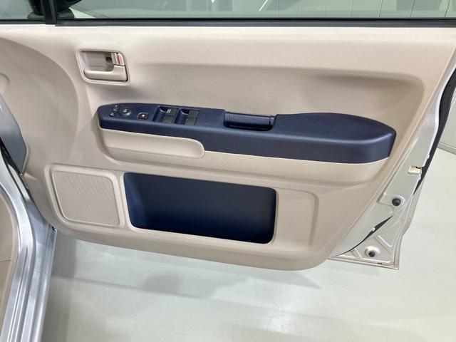 �y�^�]�ȃh�A�z���[�|�P�b�g���t���Ă���̂ŉ^�]�Ȏ�����X�b�L���ۂĂ܂���