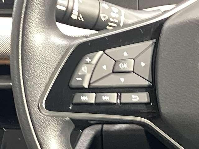 �y�n���h���X�C�b�`�z�n���h��������������ƂȂ��A�I�[�f�B�I���삪�ł���X�e�A�����O�X�C�b�`�t��