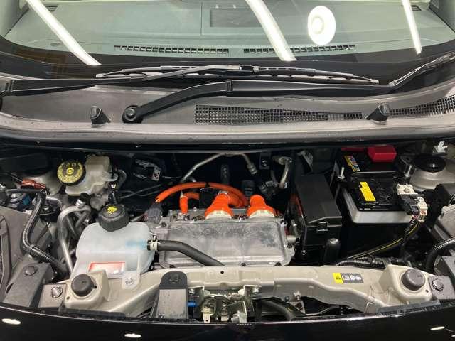 �d�C�����Ԃ̃����e�i���X�͓��Y�ɂ��C�����������B�d�C�����Ԃ�m��s�������v�����ŐV�̋@����g���Ă��Ԃ̓_���E���������{���܂��B�G���W���I�C���Ȃǂ��Ȃ��̂ŁA�����e�i���X��p�������̂����͓I�ł��B