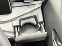 運転席・助手席のドリンクホルダーです