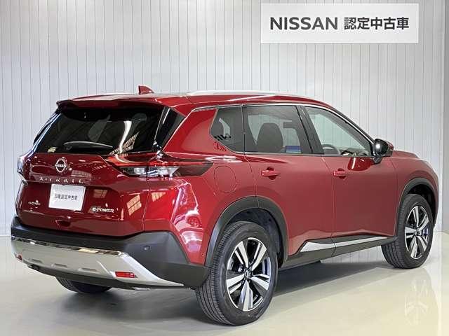 エクストレイル Ｇ　ｅ－４ＯＲＣＥ　１．５　Ｇ　ｅ－４ＯＲＣＥ　４ＷＤ　展示試乗車アップ　プロパイロット機能＆メ－カ－ナビ・全周囲カメラ・全席シートヒ－タ－・パワ－シ－ト・１００ＶＡＣ電源・オートバックドア・ＬＥＤヘッドライト・ＥＴＣ付（12枚目）