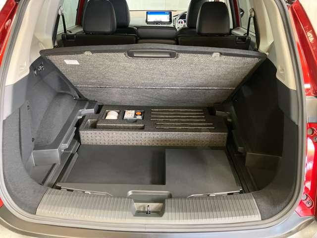 エクストレイル Ｇ　ｅ－４ＯＲＣＥ　１．５　Ｇ　ｅ－４ＯＲＣＥ　４ＷＤ　展示試乗車アップ　プロパイロット機能＆メ－カ－ナビ・全周囲カメラ・全席シートヒ－タ－・パワ－シ－ト・１００ＶＡＣ電源・オートバックドア・ＬＥＤヘッドライト・ＥＴＣ付（16枚目）