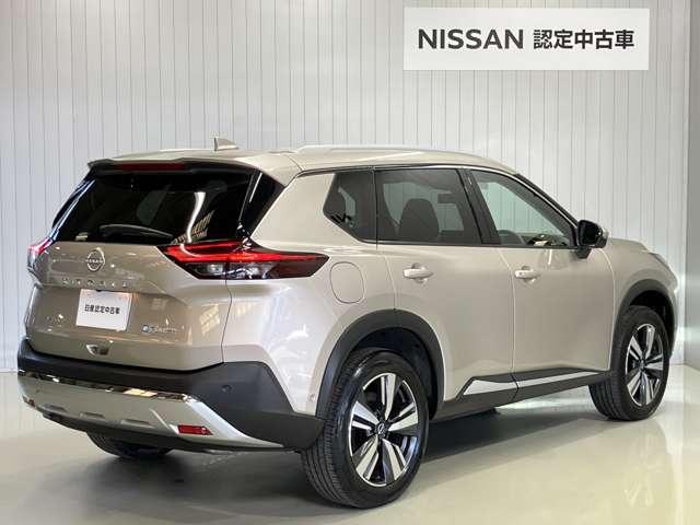 エクストレイル Ｇ　ｅ－４ＯＲＣＥ　１．５　Ｇ　ｅ－４ＯＲＣＥ　４ＷＤ　展示試乗車アップ　プロパイロット機能＆メ－カ－ナビ・全周囲カメラ・全席シートヒ－タ－・パワ－シ－ト・１００ＶＡＣ電源・オートバックドア・ＬＥＤヘッドライト・ＥＴＣ付（12枚目）