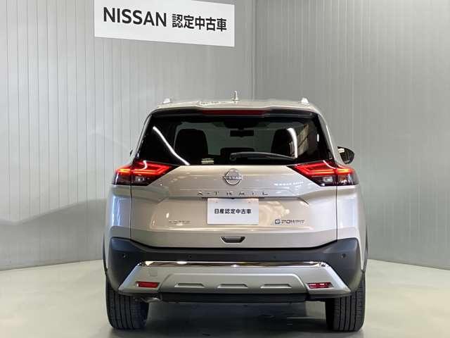 エクストレイル Ｇ　ｅ－４ＯＲＣＥ　１．５　Ｇ　ｅ－４ＯＲＣＥ　４ＷＤ　展示試乗車アップ　プロパイロット機能＆メ－カ－ナビ・全周囲カメラ・全席シートヒ－タ－・パワ－シ－ト・１００ＶＡＣ電源・オートバックドア・ＬＥＤヘッドライト・ＥＴＣ付（13枚目）