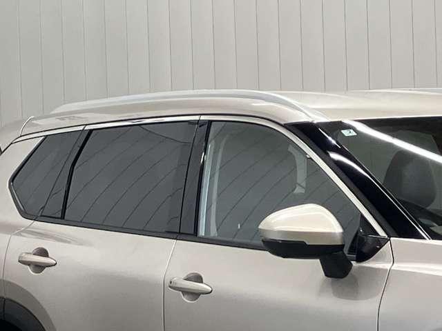 エクストレイル Ｇ　ｅ－４ＯＲＣＥ　１．５　Ｇ　ｅ－４ＯＲＣＥ　４ＷＤ　展示試乗車アップ　プロパイロット機能＆メ－カ－ナビ・全周囲カメラ・全席シートヒ－タ－・パワ－シ－ト・１００ＶＡＣ電源・オートバックドア・ＬＥＤヘッドライト・ＥＴＣ付（18枚目）