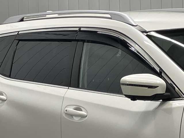 エクストレイル ２０Ｘｉ　２．０　２０Ｘｉ　２列車　プロパイロット機能＆９イント画面メモリ－ナビ・全周囲カメラ・スマートル－ムミラ－・全席シートヒ－タ－・ドラレコ・前後ソナ－・パワ－シ－ト・ＬＥＤヘッドライト・フォグランプ付（18枚目）