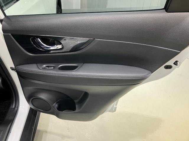 エクストレイル ２０Ｘｉ　２．０　２０Ｘｉ　２列車　プロパイロット機能＆９イント画面メモリ－ナビ・全周囲カメラ・スマートル－ムミラ－・全席シートヒ－タ－・ドラレコ・前後ソナ－・パワ－シ－ト・ＬＥＤヘッドライト・フォグランプ付（25枚目）